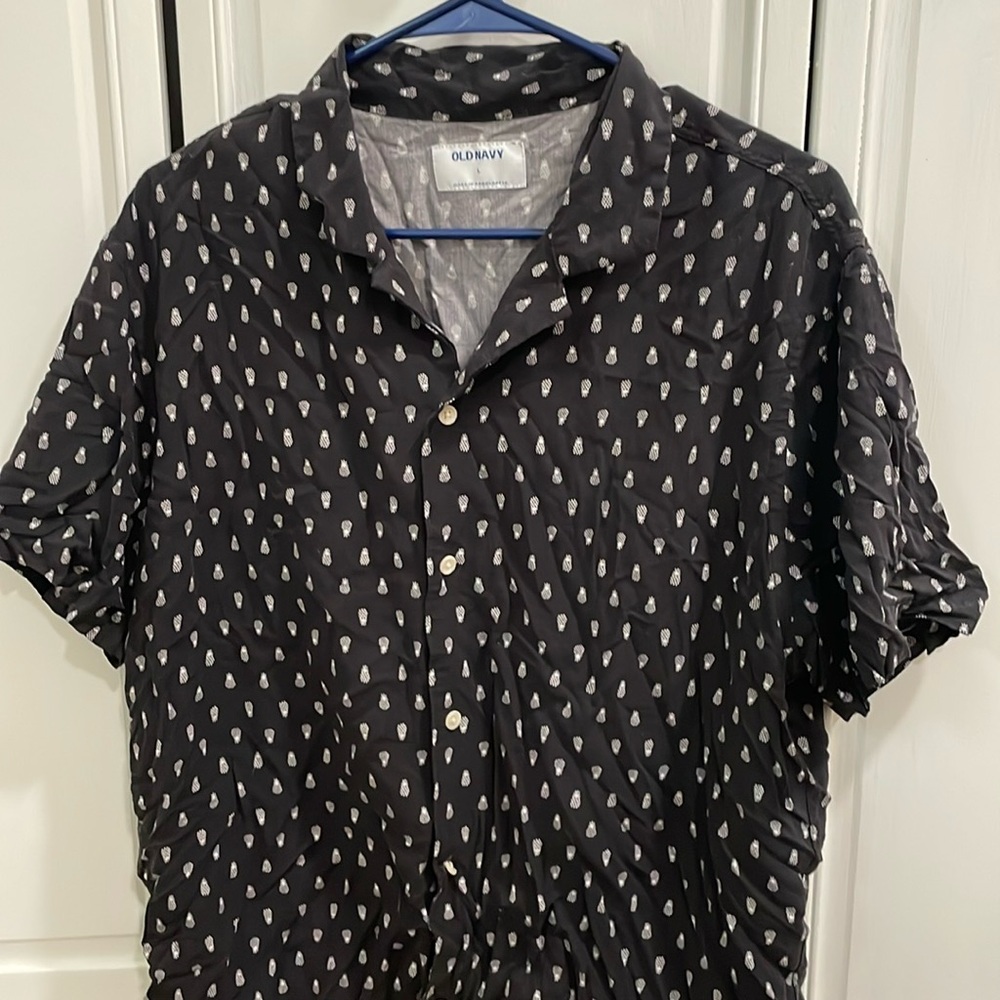 Men’s Large button down.